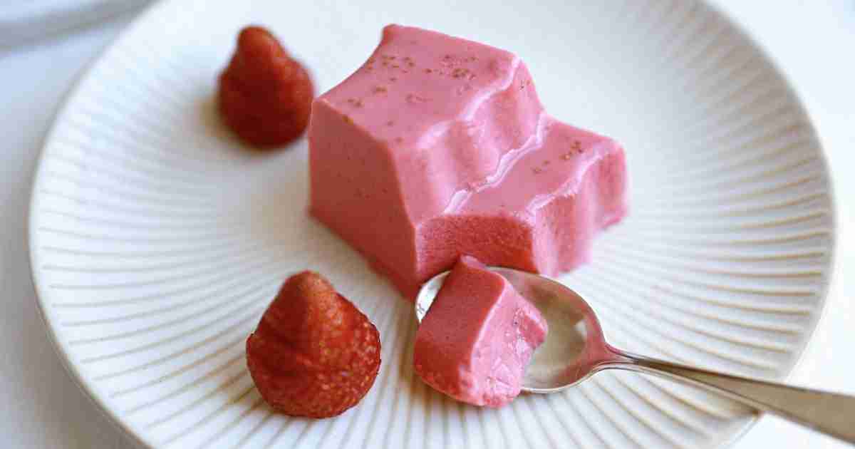 Strawberry Milk Jello With Real Fruit