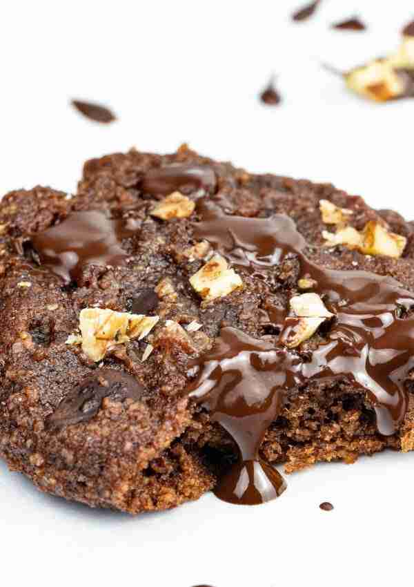Keto Protein Chocolate Chip Cookies – Delicious Almond Flour Walnut Cookies
