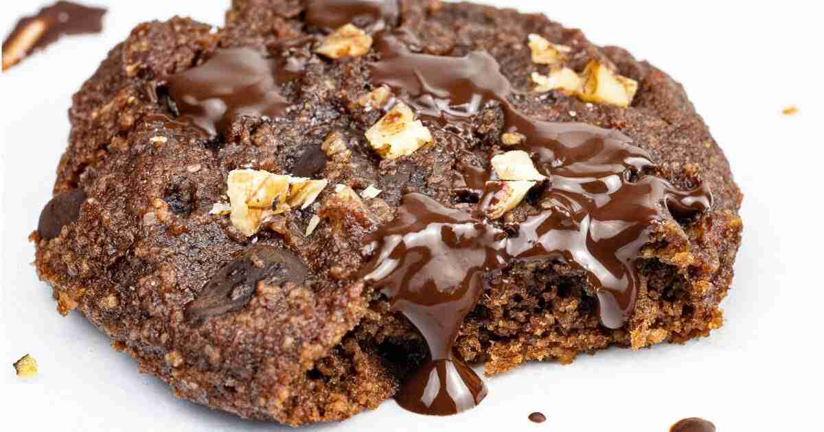 Protein Chocolate Chip Cookies with walnuts that are gluten-free and healthy