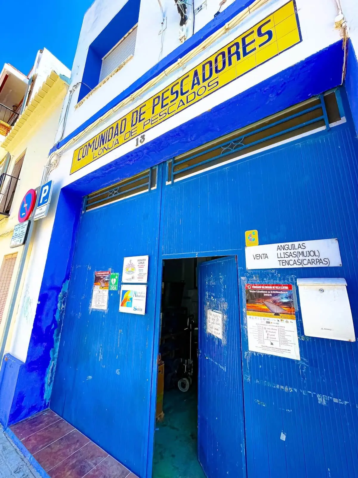 Merchant Building for the Fisherman's Community, also called Comunidad de Pescadores, Lonja de Pescados.
