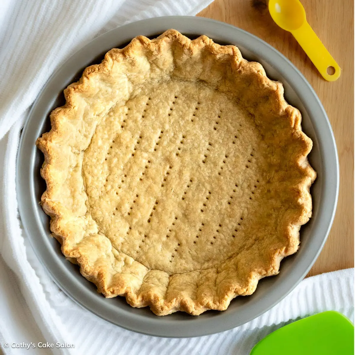 A baked Gluten Free Tart Crust that’s incredibly flaky, thanks to the pie crust lamination method used in its preparation.