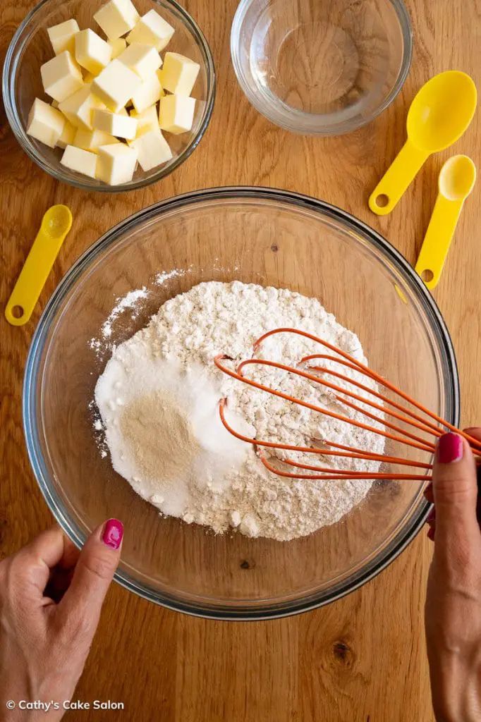 A step in this vegan gluten free pie crust recipe. 