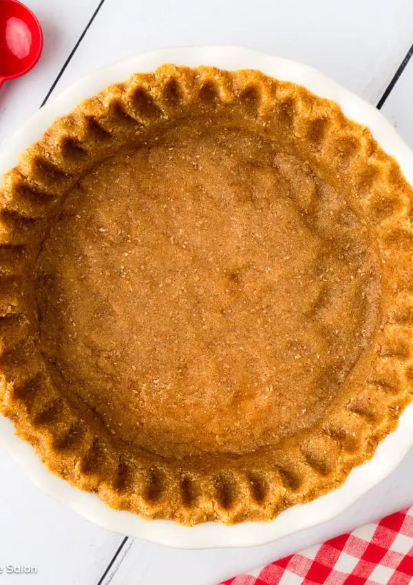 An almond flour graham cracker pie crust.