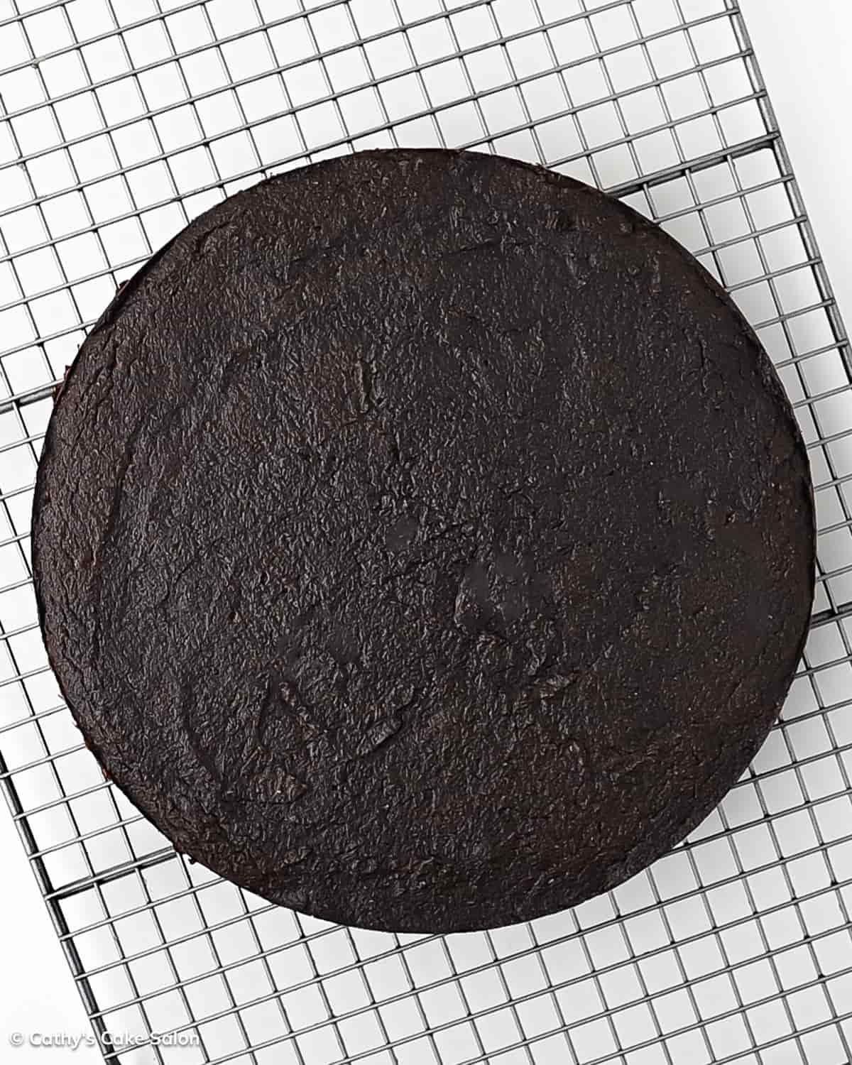 A step in the recipe: The baked low carb chocolate cakes cool on a wire rack.